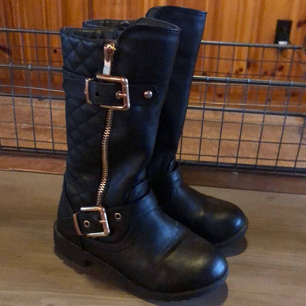 Black riding boots